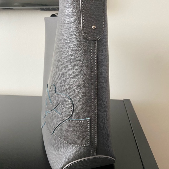 Longchamp Logo Patch Hobo Shoulder Bag ( gray ) - Picture 10 of 12